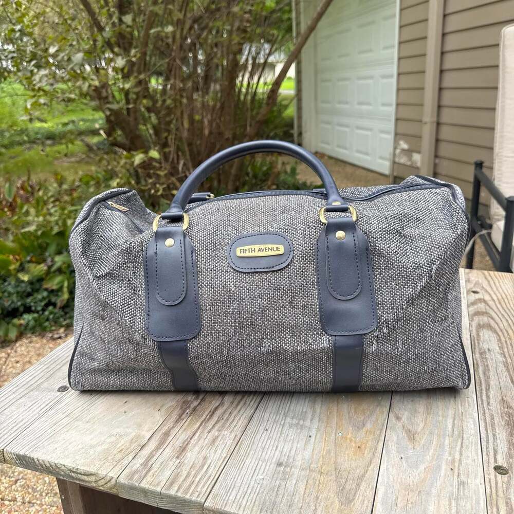 Vintage Fifth Avenue Travel Bag